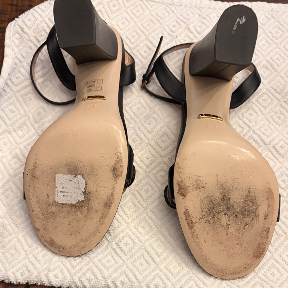 Gucci Black and Gold Heeled Sandals - Picture 3 of 7